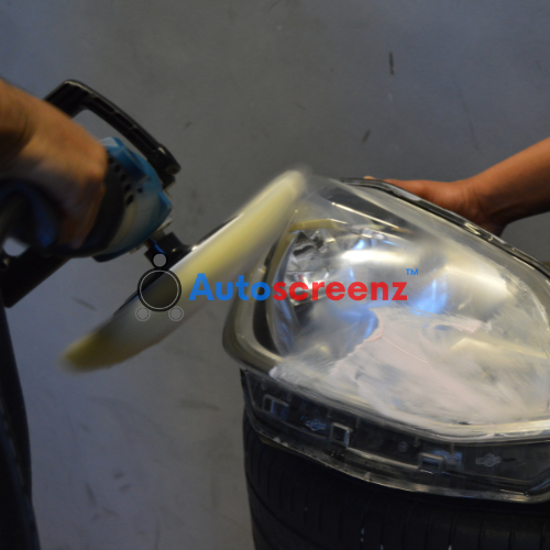 Autoscreenz Headlight Restoration Training Mercedes Benz (2)